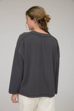 Load image into Gallery viewer, CREW NECK RIBBED LONG SLEEVE KNIT TOP : OATMEAL
