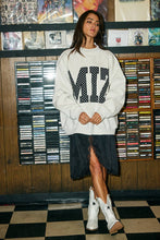 Load image into Gallery viewer, IT2594E-MIZ |  Polka-Dot Applique Mock-Neck Sweatshirt
: Ash grey / S/M-L/XL (3-3)
