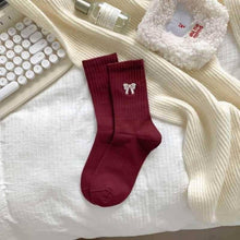 Load image into Gallery viewer, BOW HALF CREW THROWBACK SOCKS | Off White
