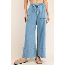 Load image into Gallery viewer, MINERAL WASHED WIDE LEG PANT: Mocha
