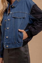 Load image into Gallery viewer, CONTRAST DROP SHOULDER DENIM JACKET: DENIM
