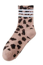 Load image into Gallery viewer, WOMAN ANIMAL LEOPARD HALF CREW THROWBACK SOCKS | TAUPE
