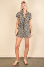 Load image into Gallery viewer, Leopard Printed Woven Top: MOCHA MIX
