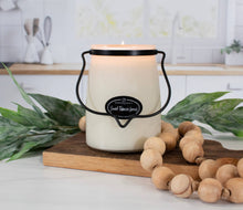 Load image into Gallery viewer, 22 oz Butter Jar Candle: Sweet Tobacco Leaves
