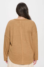 Load image into Gallery viewer, PLUS SOLID NOTCH NECK KNIT TOP: BURGUNDY
