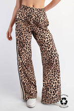 Load image into Gallery viewer, ANIMAL PRINTED BUTTER SOFT STRAIGHT PANT: Brown/Black

