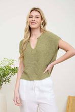 Load image into Gallery viewer, SPLIT NECK SHORT SLEEVE KNIT PULLOVER: PEACH
