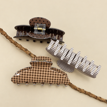 Load image into Gallery viewer, JUMBO STRIPE PLAID OVAL HAIR CLAW CLIPS | STRIPE BROWN
