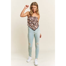 Load image into Gallery viewer, PLEAT BASEBALL ANIMAL PRINT SATIN BANDANA TUBE TOP: Leopard
