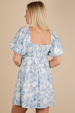 Load image into Gallery viewer, Printed Puff Sleeve Mini Dress: BLUE
