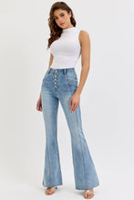 Load image into Gallery viewer, Cello Jeans High Rise Seam Details Flare
