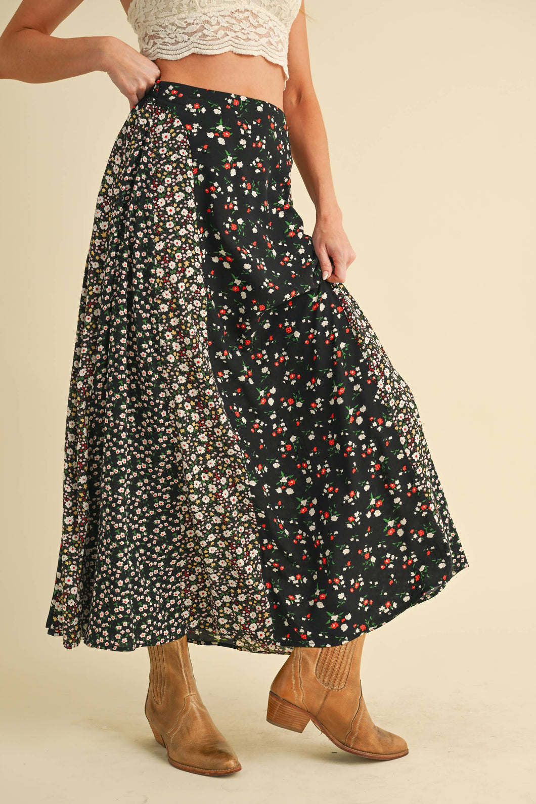 Melanie Skirt: Black Floral