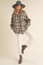 Load image into Gallery viewer, Noelle Flannel Shirt: Oat
