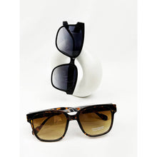 Load image into Gallery viewer, Classic Fashion Shades Sunglasses: MIX COLOR
