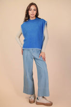 Load image into Gallery viewer, Side Tie Detail Knit Sweater Vest Top: OATMEAL
