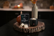 Load image into Gallery viewer, 5.5 oz Wax Melts: Hey, Pumpkin!
