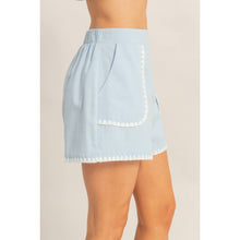 Load image into Gallery viewer, Scallop Trim High-Waisted Shorts: BEIGE
