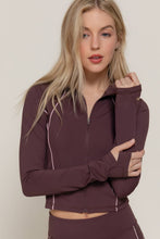 Load image into Gallery viewer, Long Sleeve Piping Detail Active Wear Jacket: GRN-jade green/off white / M
