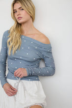 Load image into Gallery viewer, POLKA DOT BOAT NECK RIBBED LONG SLEEVE KNIT TOP: MAROON
