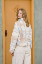 Load image into Gallery viewer, MULTI-PATTERN WESTERN QUILTED ZIP-UP JACKET: KHAKI MULTI
