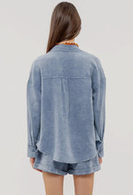 Load image into Gallery viewer, Blue acid wash button down top
