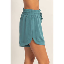 Load image into Gallery viewer, Elasticized Waist Loose Shorts: APRICOT
