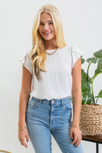 Load image into Gallery viewer, TULIP SLEEVE BACK BUTTON BLOUSE: KELLY GREEN
