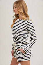 Load image into Gallery viewer, STRIPED KNIT PULLOVER TOP: NAVY
