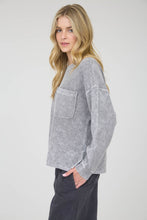 Load image into Gallery viewer, WASHED POCKET DETAIL LONG SLEEVE RIB KNIT TOP: CREAM
