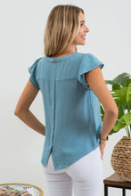 Load image into Gallery viewer, TULIP SLEEVE BACK BUTTON BLOUSE: KELLY GREEN
