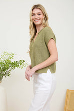 Load image into Gallery viewer, SPLIT NECK SHORT SLEEVE KNIT PULLOVER: PEACH
