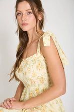 Load image into Gallery viewer, FLORAL SWEETHEART SMOCKED RUFFLE DETAIL MIDI DRESS: YELLOW MULTI
