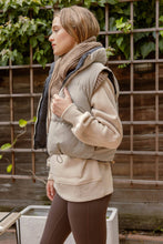 Load image into Gallery viewer, REVERSIBLE ZIP UP CROPPED PUFFER VEST: HUNTER GREEN
