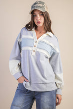 Load image into Gallery viewer, Color Block Oversized Collared Casual Knit Top: CREAM
