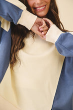Load image into Gallery viewer, Colorblock Terry Pullover Sweatshirt: White Heather Gray / Contemporary
