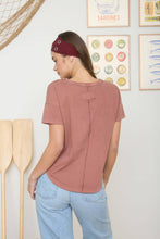 Load image into Gallery viewer, ROUND NECK SHORT SLEEVE EXPOSED SEAM KNIT TOP: TERRACOTTA
