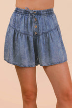 Load image into Gallery viewer, Washed Chambray Button Down Flare Shorts: LT INDIGO
