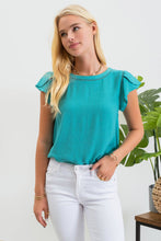 Load image into Gallery viewer, TULIP SLEEVE BACK BUTTON BLOUSE: KELLY GREEN
