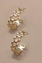 Load image into Gallery viewer, CLASSIC CHAIN CUTOUT HOOP EARRINGS | Gold
