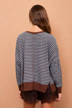 Load image into Gallery viewer, STRIPE EXPOSED SEAM SPLIT HEM LONG SLEEVE KNIT TOP (PRE-ORDER): BLACK

