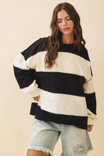Load image into Gallery viewer, Contrast Panel Long Sleeve Slouchy Top: Pineapple Navy / Contemporary
