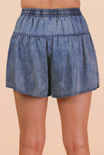 Load image into Gallery viewer, Washed Chambray Button Down Flare Shorts: LT INDIGO
