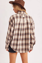 Load image into Gallery viewer, BUTTON DOWN FLANNEL PLAID SHIRT TOP: IVORY/BROWN
