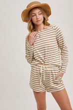 Load image into Gallery viewer, STRIPED KNIT PULLOVER TOP: NAVY
