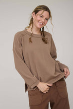 Load image into Gallery viewer, CREW NECK RIBBED LONG SLEEVE KNIT TOP : OATMEAL
