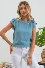 Load image into Gallery viewer, TULIP SLEEVE BACK BUTTON BLOUSE: KELLY GREEN
