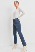 Load image into Gallery viewer, Dark Cut Off Straight Leg Judy Blue Jeans
