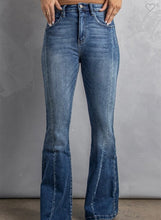 Load image into Gallery viewer, High waist flare jean
